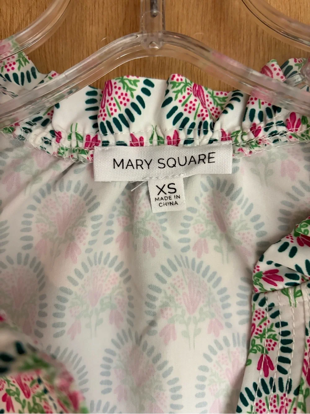 Mary Square XS Women's Printed Tie-Sleeve Tunic Top - Pink & Green